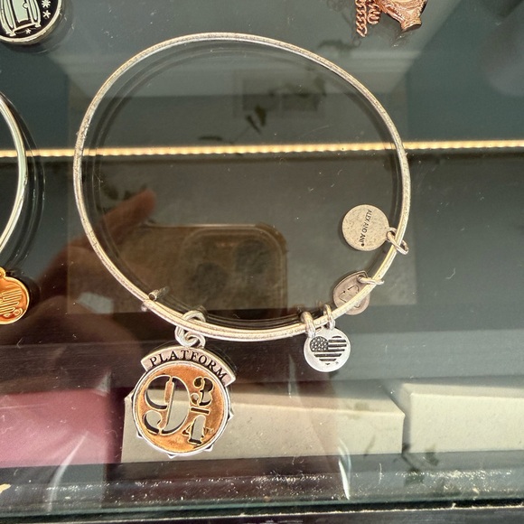 Vintage Bundle of Harry Potter Alex & Ani - Picture 2 of 6